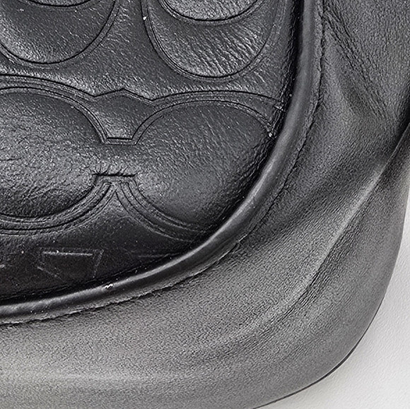 Coach Camera Bag w/ Signature Embossed Leather in Black, EUC - Picture 5 of 15